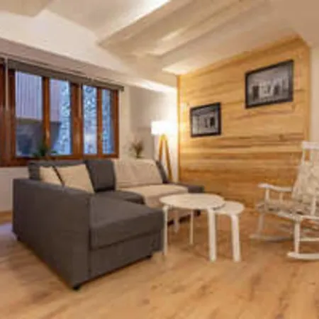 Apartament Spacious Near *